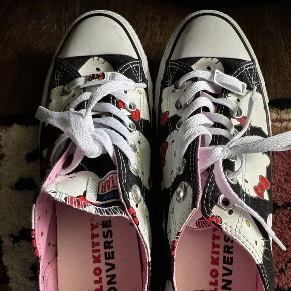 Converse Shoes - Special Edition Hello Kitty Converse